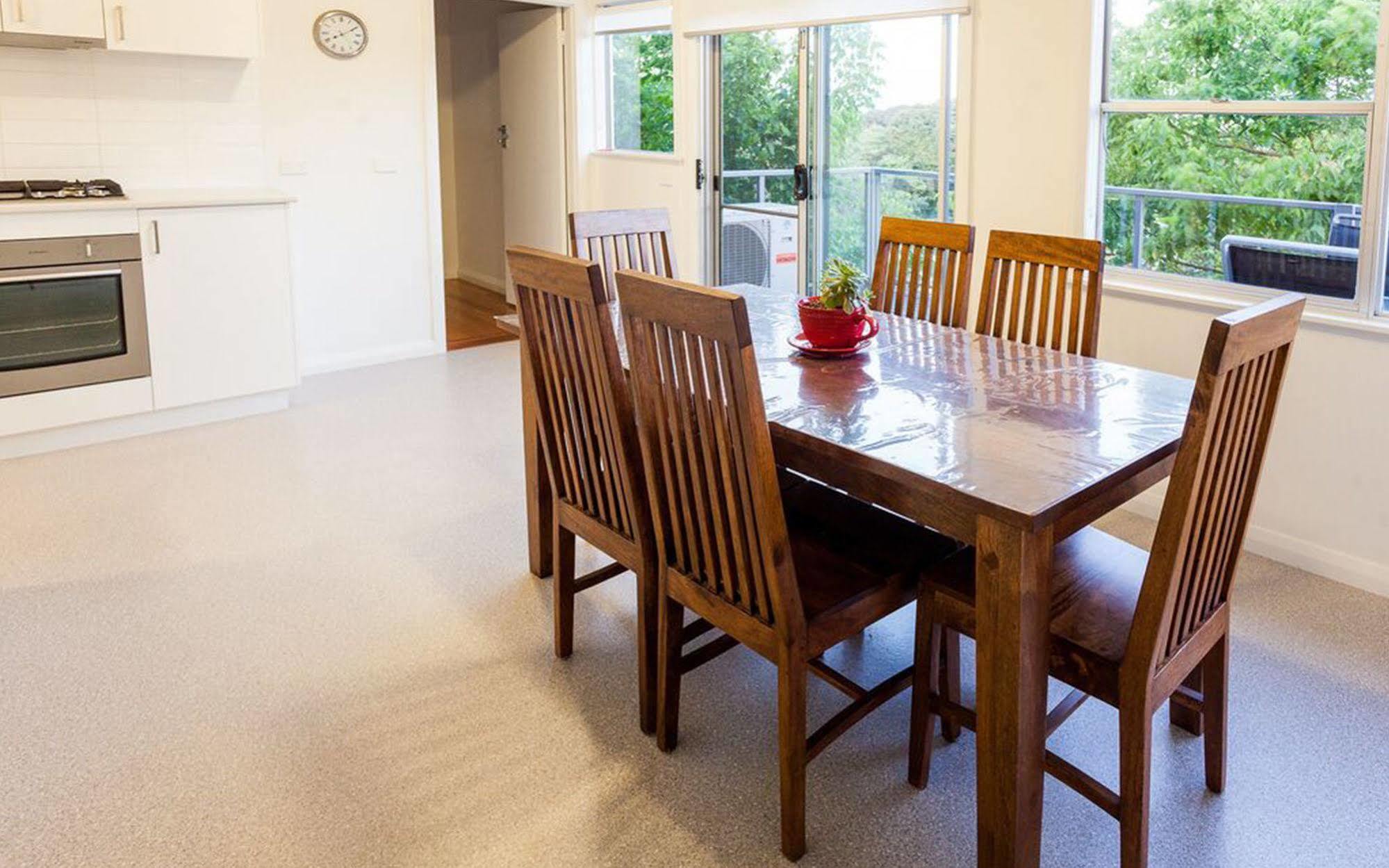 Point Lonsdale Holiday Apartments (Adults Only) Куинсклиф Экстерьер фото